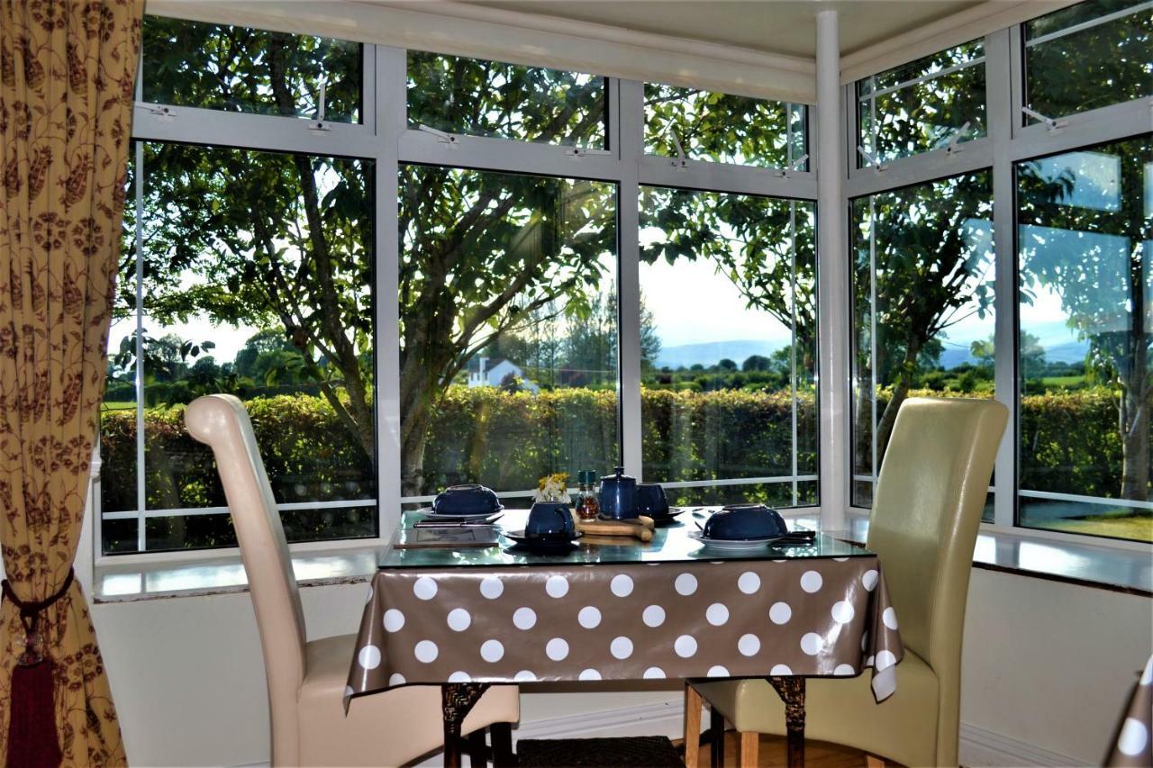 Annaswood B&B Cahir Kültér fotó